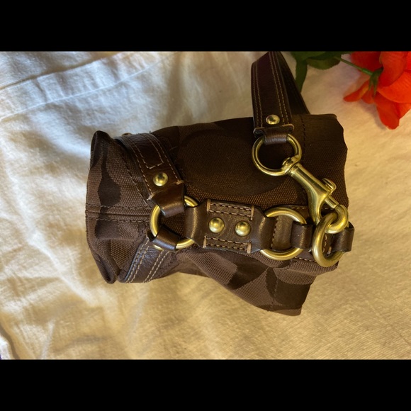 Small Dark Brown Woman’s handbag - Picture 4 of 13